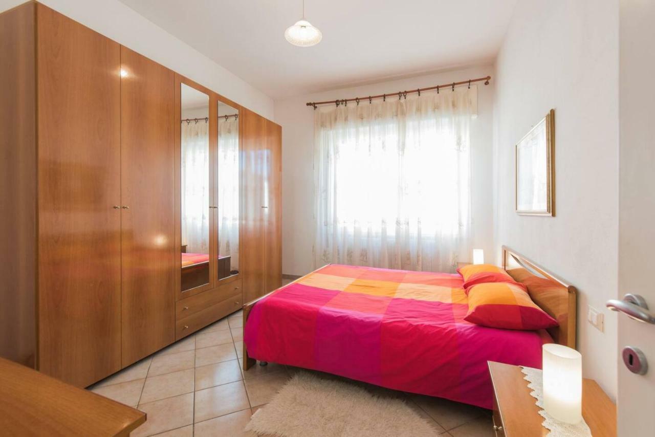 Altido Apt For 8 With Huge Terrace In Old Town Of ヴィアレッジョ エクステリア 写真